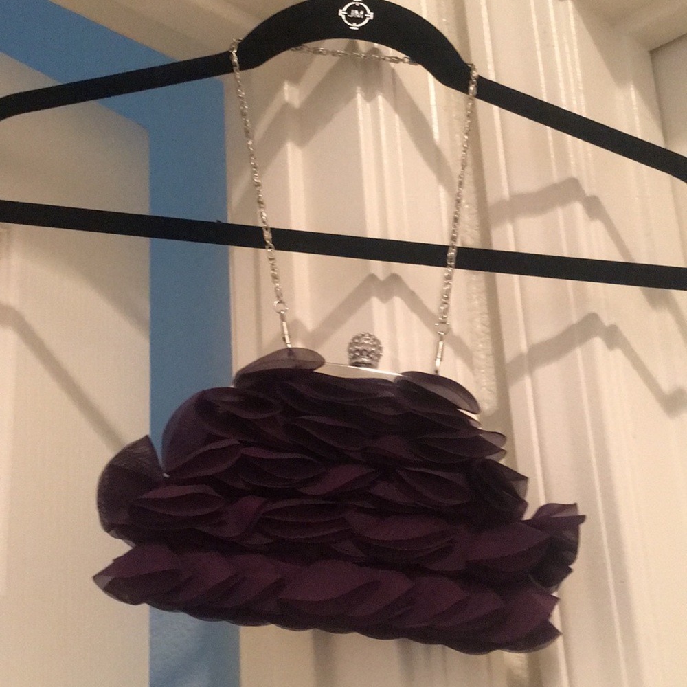 Cache purple ruffle purse